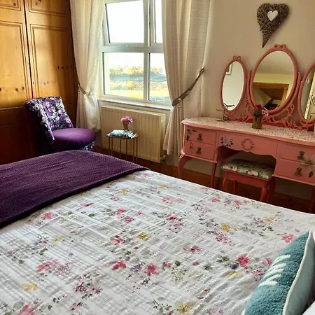 The Burren Coach House * Bealaclugga