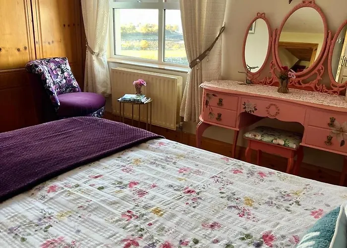 The Burren Coach House * Bealaclugga