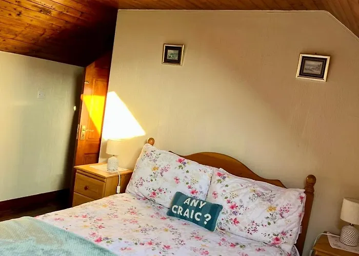 The Burren Coach House Bealaclugga