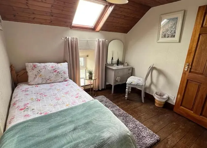 The Burren Coach House Tatil Evi